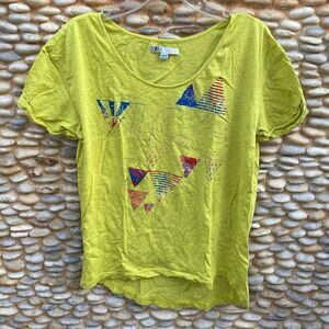 Volcom Yellow/Green Logo Graphic Cropped T-Shirt. Size Medium. VGUC!